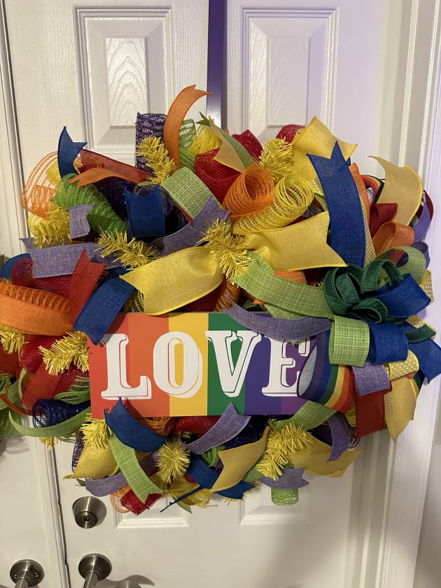 Wreath-Pride Love