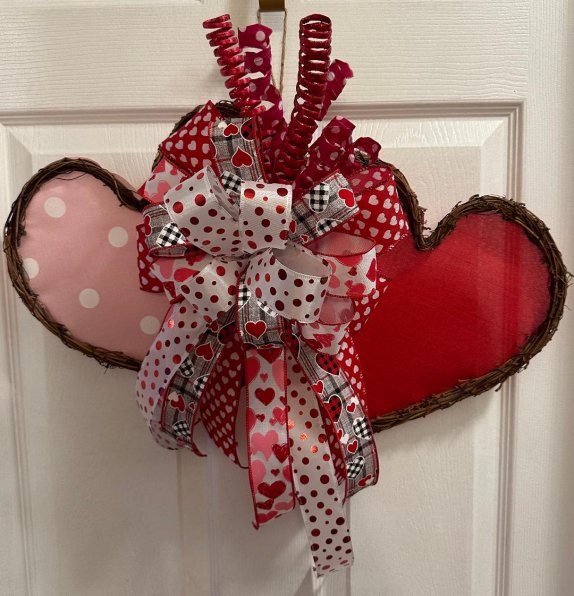 Wreath- Valentine's Day Double Heart Grapevine 23"